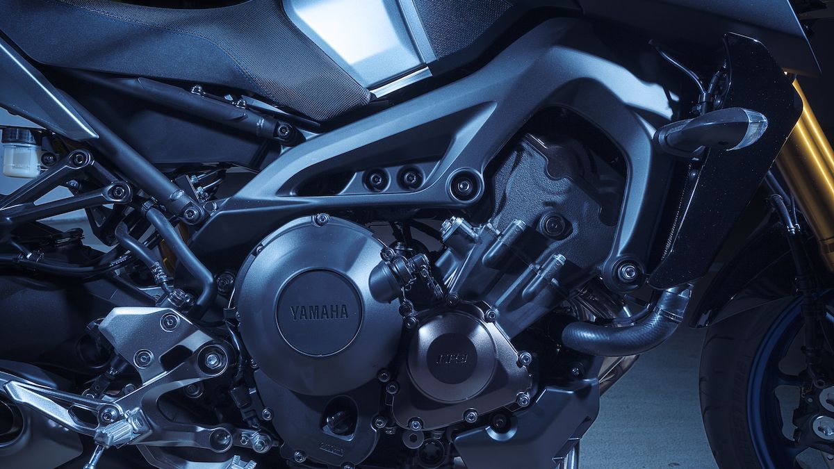 Yamaha MT-09 SP 2018 moteur 3 cylindres CP3 de 847 cm³
