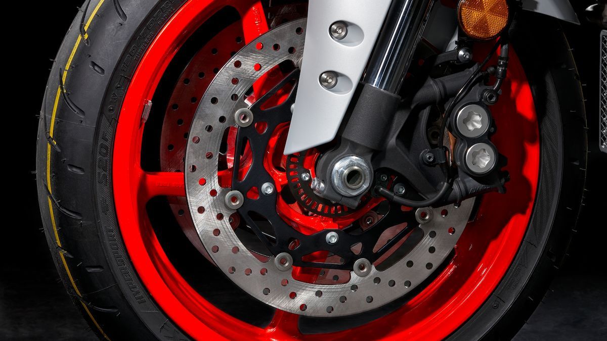 Yamaha MT-10 2019 Étriers de frein à montage radial avec ABS de série