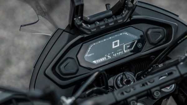Yamaha Tracer 7GT 2021 écran LCD