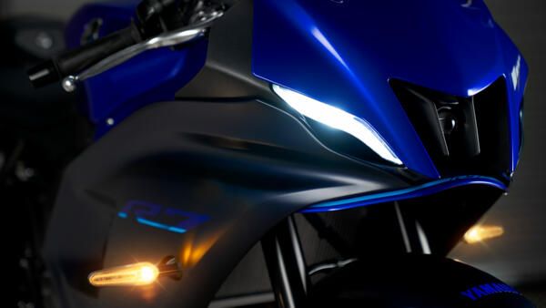 YAMAHA - Moto sportive R7 2022