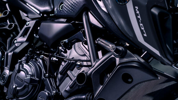 Yamaha MT-07 Pure 2024 masses