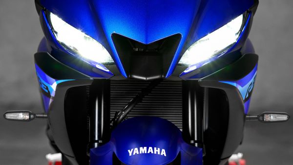 Yamaha 2024 R3 optique