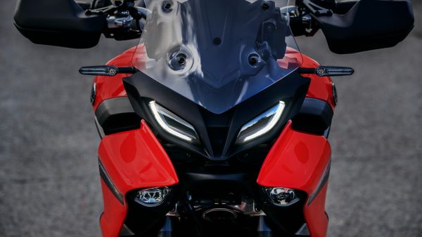 Yamaha Tracer 9 2024 éclairage LED