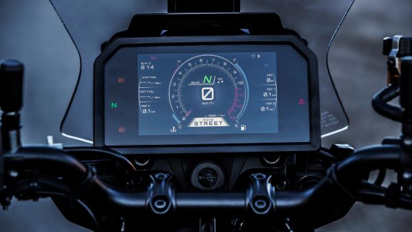 Yamaha TRACER 9 GT+ 2024 Modes de conduite integres